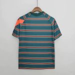リバプール 22-23 T シャツ、ストライプ トレーニング