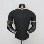 PSG 22-23 ジャージ、黒と金の代替品 (選手バージョン)