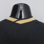 PSG 22-23 ジャージ、黒と金の代替品 (選手バージョン)