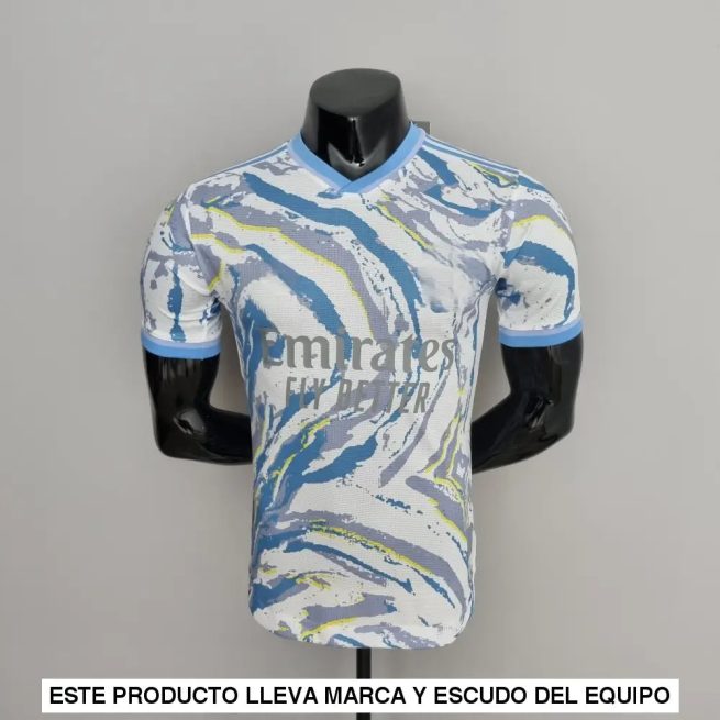 レアル マドリード ユニフォーム 22-23、スペシャルエディション 青と白 (選手バージョン)